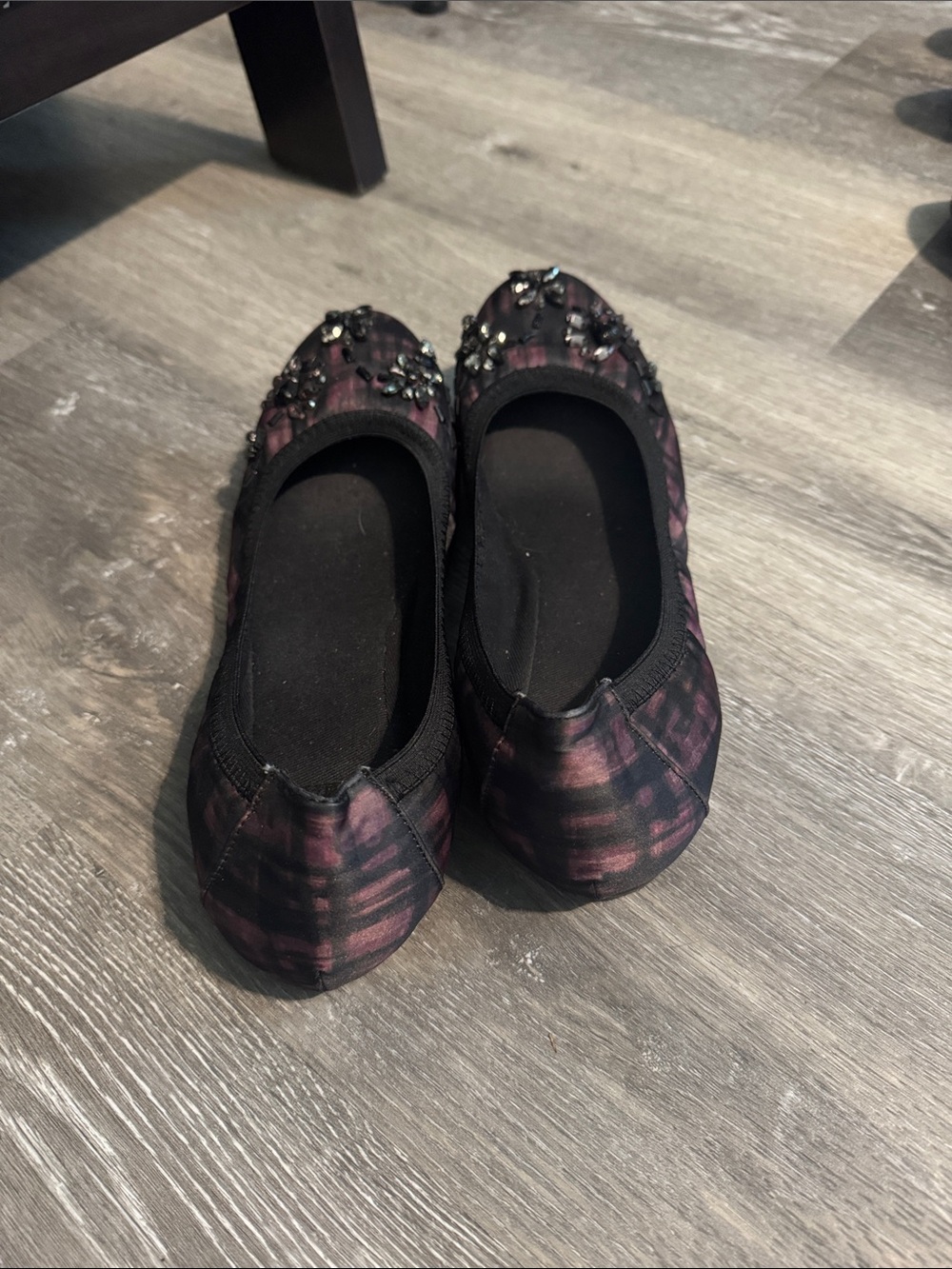 Embellished Purple and Black Vera Wang Ballet Flats - Picture 3 of 4